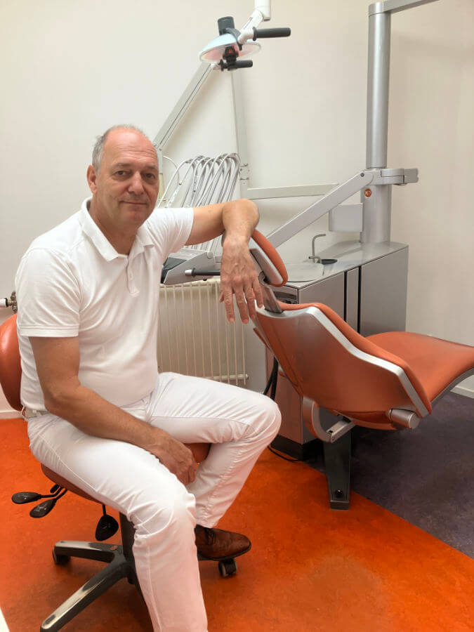 foto tandarts Evers in behandelkamer
